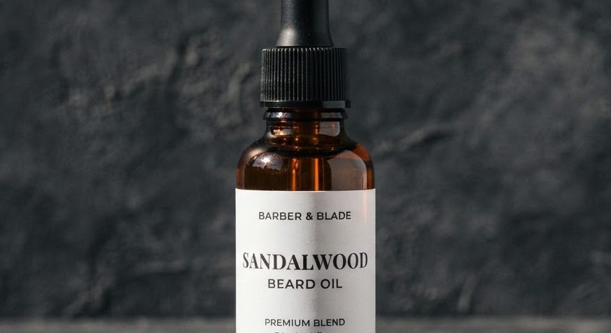 Sandalwood Beard Oil 30ml — detail view